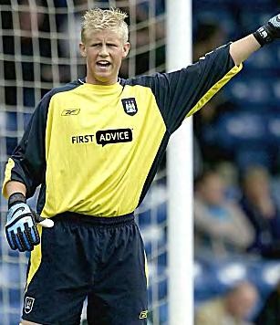 12 kasperschmeichel