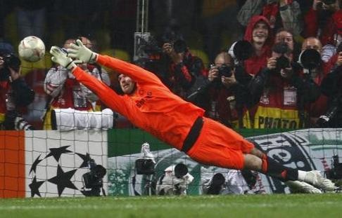 1524094-chelsea-petr-cech
